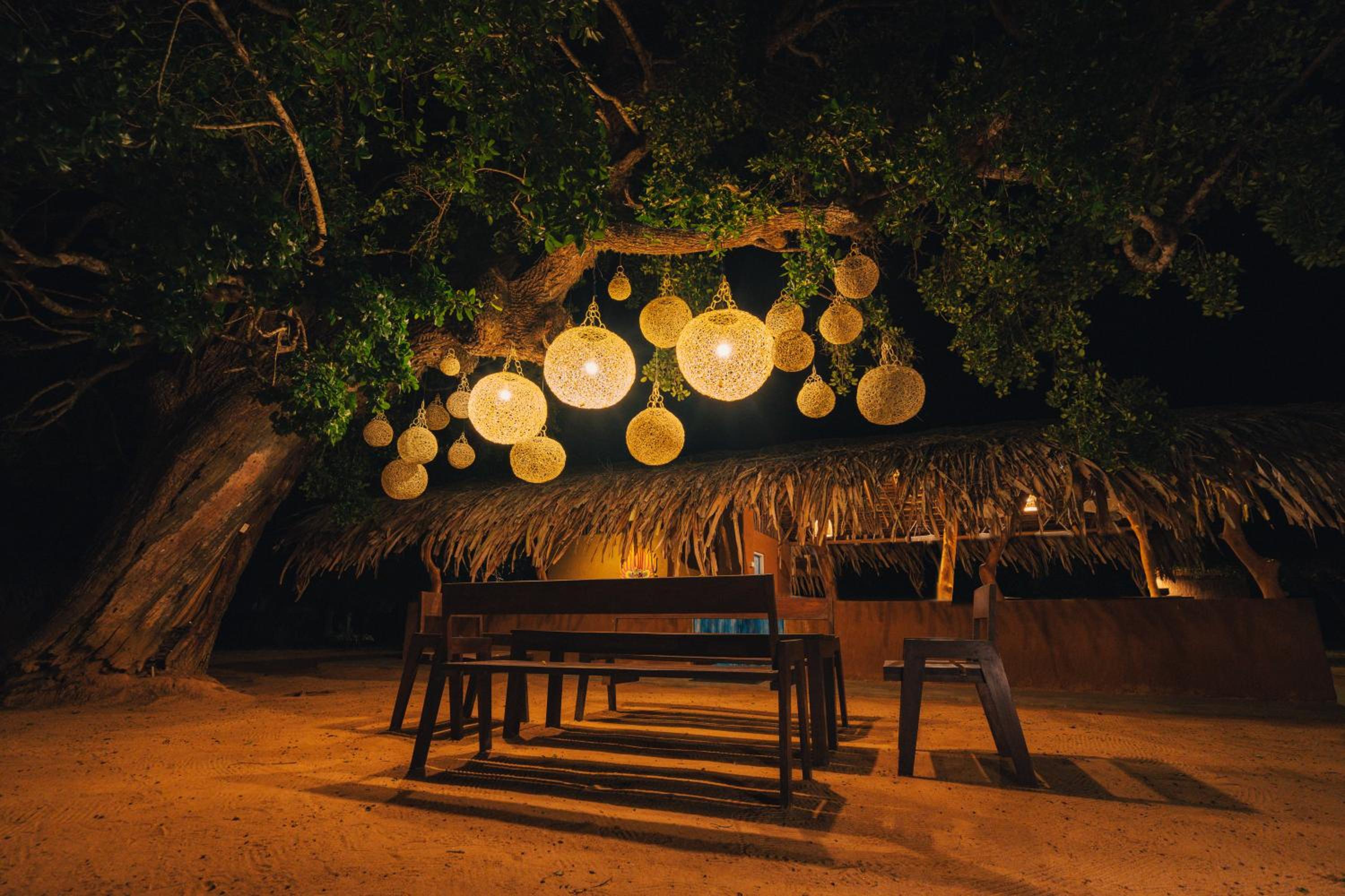 Yakaduru - Yala — Yala safari · Mud chalets